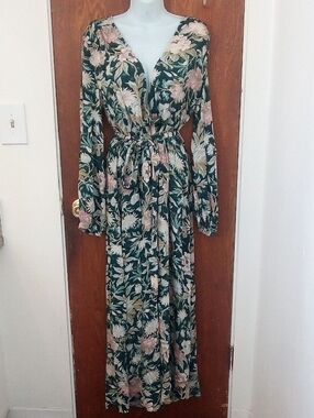 Gorgeous Green Floral Midi Dress, Size Medium